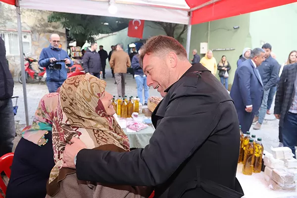 Bayındır ilçesine bağlı Ergenli Mahallesi, 19 Kasım Pazar günü düzenlenen Zeytin Festivali'ne ev sahipliği yaptı.