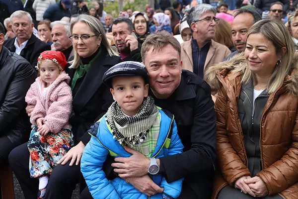 Bayındır ilçesine bağlı Ergenli Mahallesi, 19 Kasım Pazar günü düzenlenen Zeytin Festivali'ne ev sahipliği yaptı.