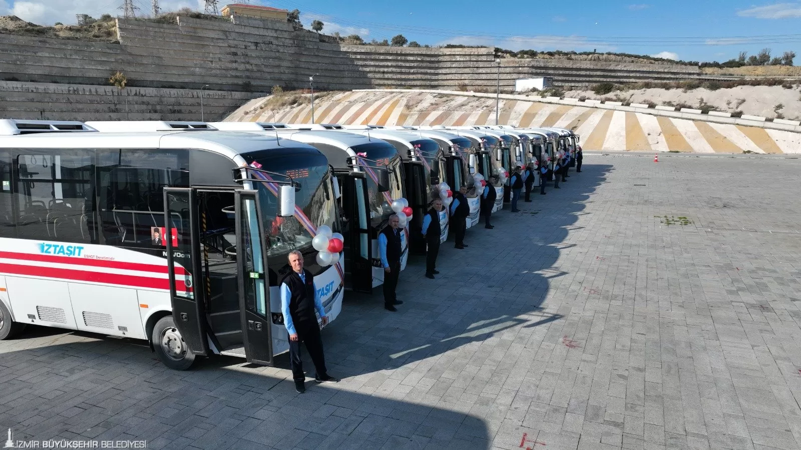 İzmir Büyükşehir Belediyesi, çevre ilçelerin toplu ulaşım ağına entegre edilmesi amacıyla başlattığı “İZTAŞIT” projesinin 6’ncı durağı Bergama olacak. 