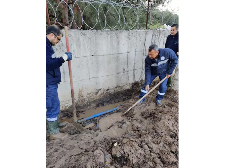 Karşıyaka Belediyesi, iklim krizi ile mücadele etmek ve sürdürülebilir bir yaşam oluşturabilmek için su kaynaklarının korunması ve verimli kullanımı konusunda çalışmalar yürütüyor. 