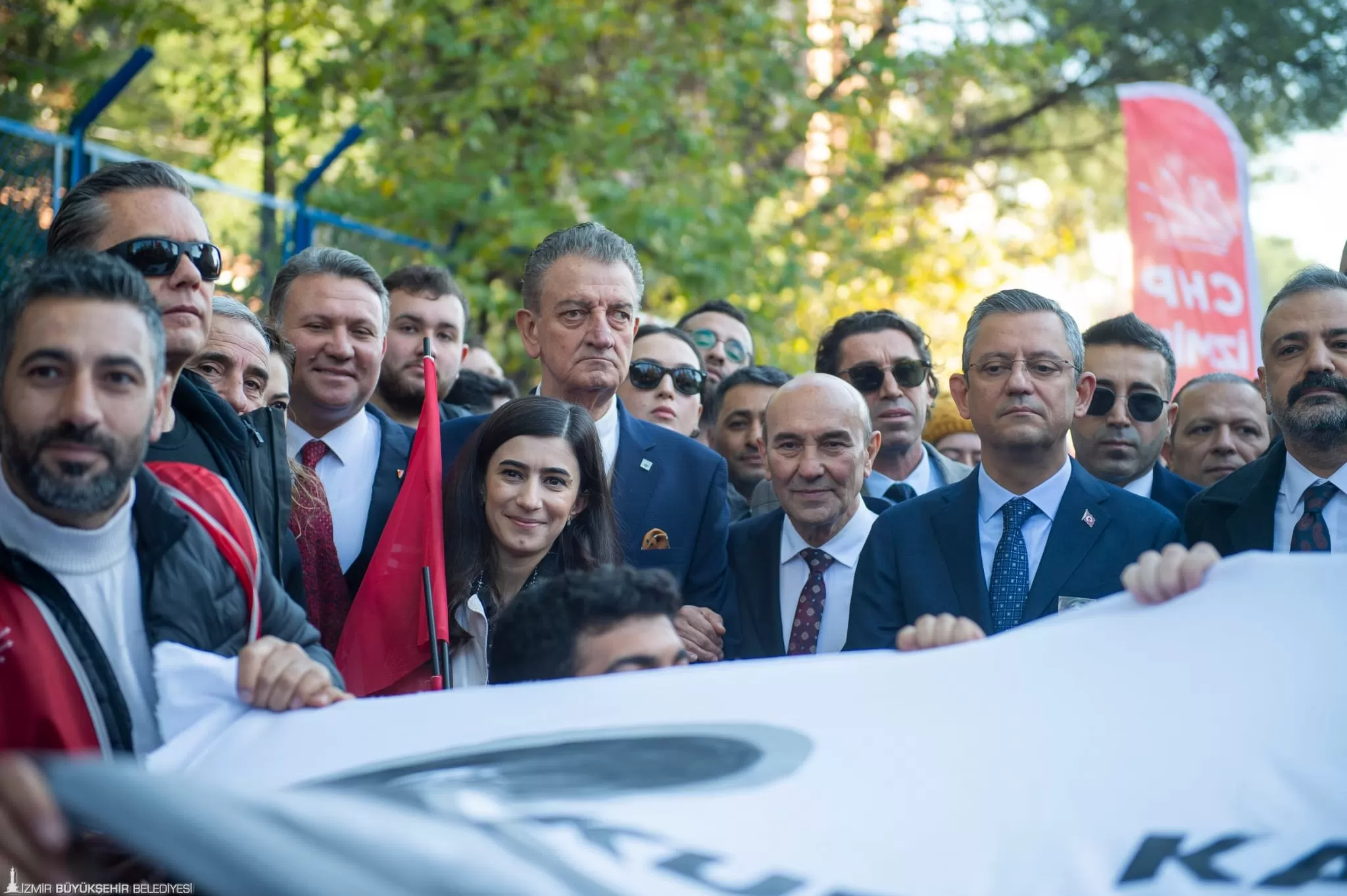 Türkiye Cumhuriyeti'nin ilk devrim şehitleri Asteğmen Mustafa Fehmi Kubilay ve silah arkadaşları, katledilişlerinin 93'üncü yıldönümünde İzmir'in Menemen ilçesinde düzenlenen törenle anıldı.