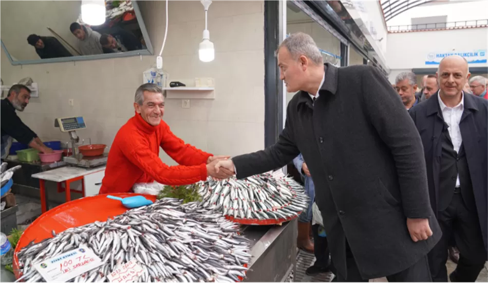 Tire Belediye Başkanı Salih Atakan Duran'ın seçim öncesindeki hedeflerinden biri olan Balık Pazarı projesi, büyük bir katılımla açıldı.