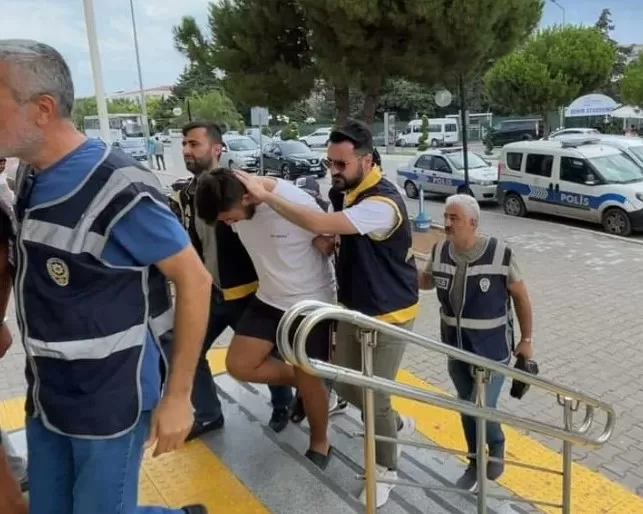 Çeşme'de huzur için polis ve jandarmadan sıkı denetim