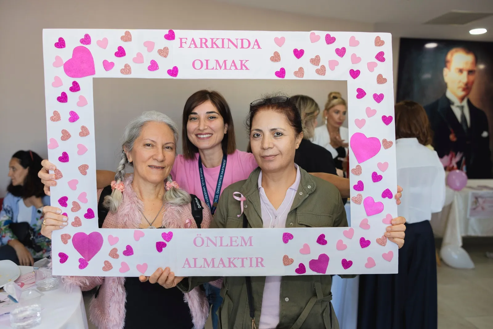 Balçova Belediyesi, Dokuz Eylül Üniversitesi Hastanesi ve çevre belediyelerle birlikte "Sağlıklı Yaşam Destek Seminerleri 1" etkinliğini düzenleyerek meme kanseri farkındalığını artırmayı hedefledi. 