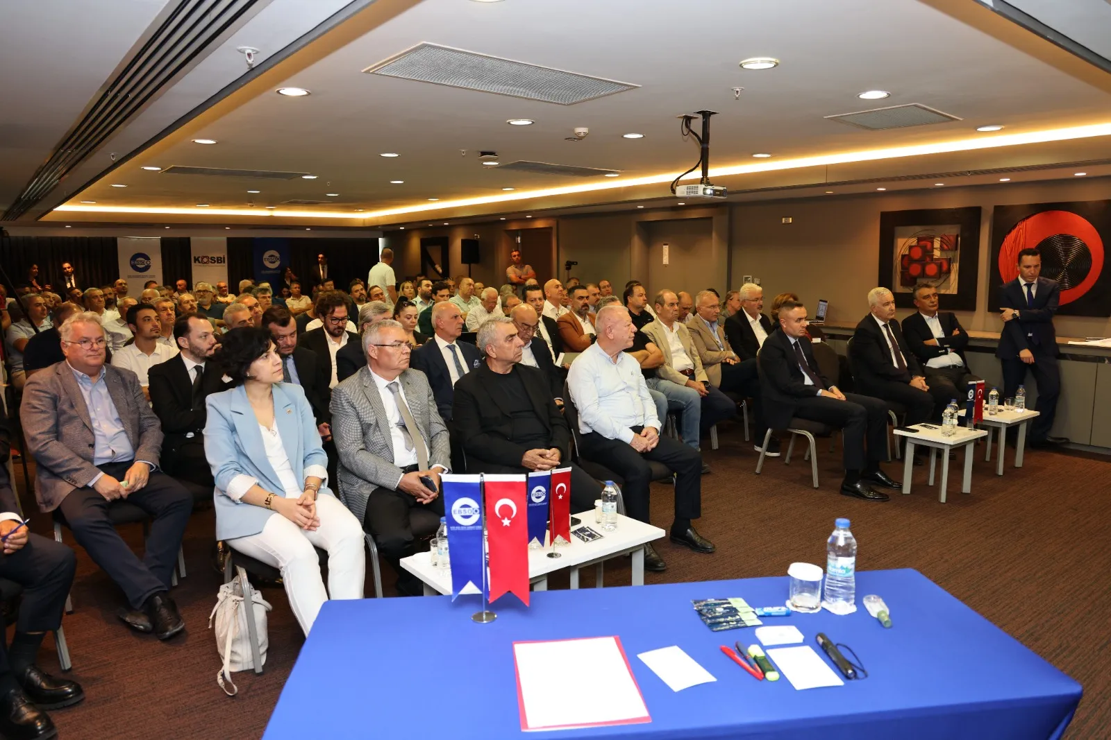 Ege Bölgesi Sanayi Odası (EBSO), Bölgesel Üye Buluşmaları kapsamında Kemalpaşa Organize Sanayi Bölgesi'nde sanayicilerle bir araya geldi. 