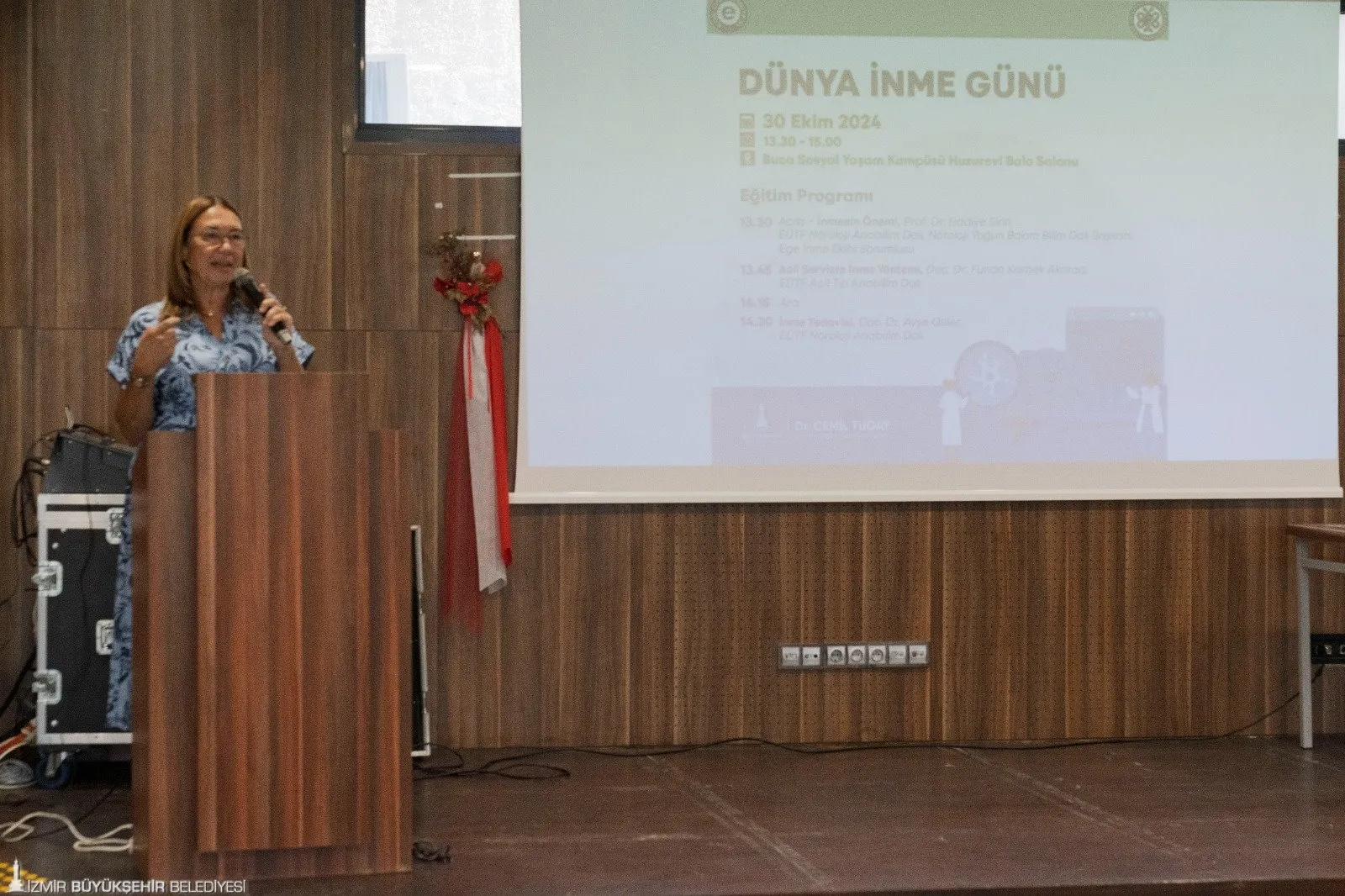 İzmir Büyükşehir Belediyesi ve Ege Üniversitesi iş birliğiyle düzenlenen seminerde, inme hastalığına karşı farkındalık yaratıldı. 