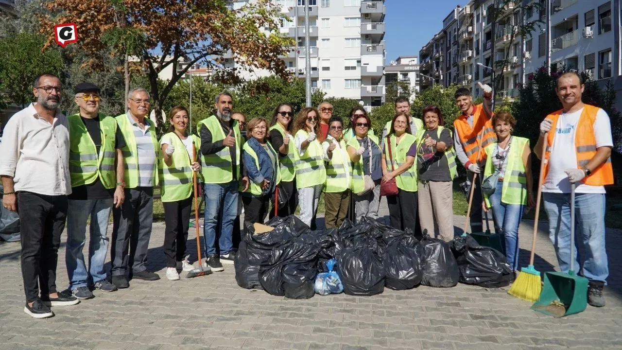 Karşıyaka’da ‘Hedef Tertemiz Karşıyaka’ Kampanyası Gönüllülerle Büyüyor