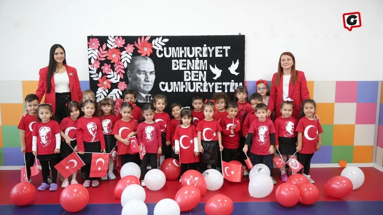 Konak Belediyesi'nden Miniklere Cumhuriyet Coşkusu