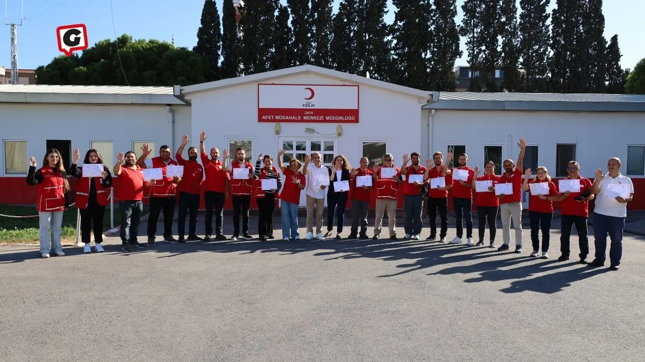 Türk Kızılay İzmir'den Ege Bölgesi Afet Müdahale Merkezi Personeline İlk Yardım Eğitimi