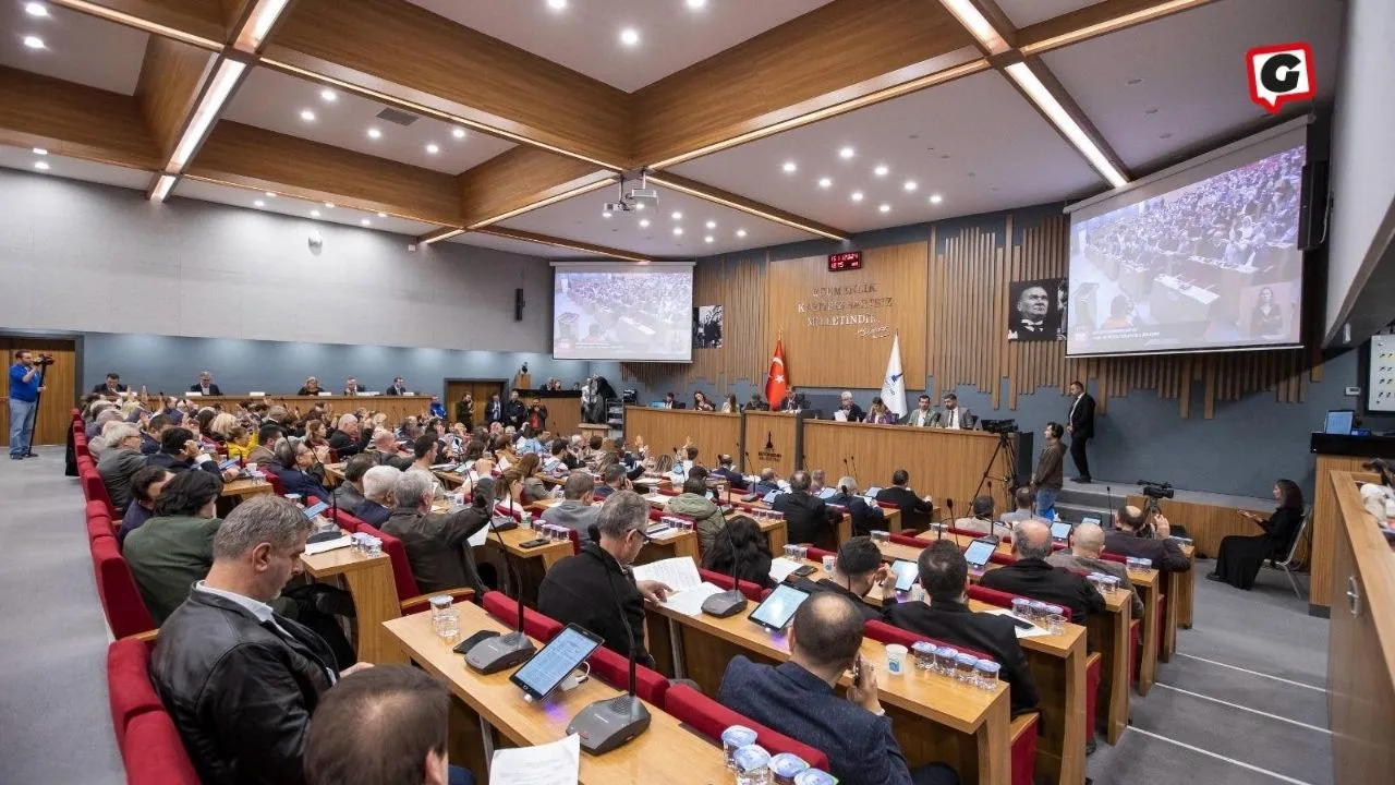 Başkan Cemil Tugay, İzmir'deki Sorunlara Dair Önemli Açıklamalar Yaptı