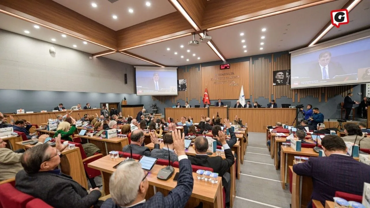 İzmir Meclisi'nde Esenyurt Kayyumu ve Abdullah Öcalan Tartışması