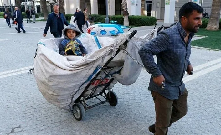 İzmir Seyyar Satıcılar Derneği Bakanı Evren Laçin, Selçuk’taki yangına dikkat çekerek, atık toplayıcı çocukların benzer tehlikelerle karşı karşıya olduğunu ve önlem alınması gerektiğini belirtti.