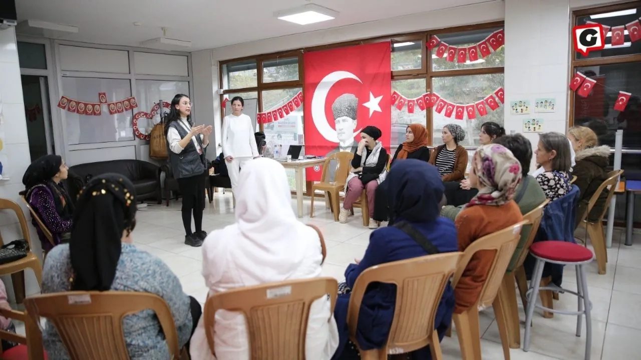 Konak Belediyesi Kadına Şiddetle Mücadele İçin Eğitim Düzenledi