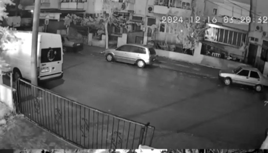 Eski eşinin otomobilini kundaklayan kişi polise yakalandı