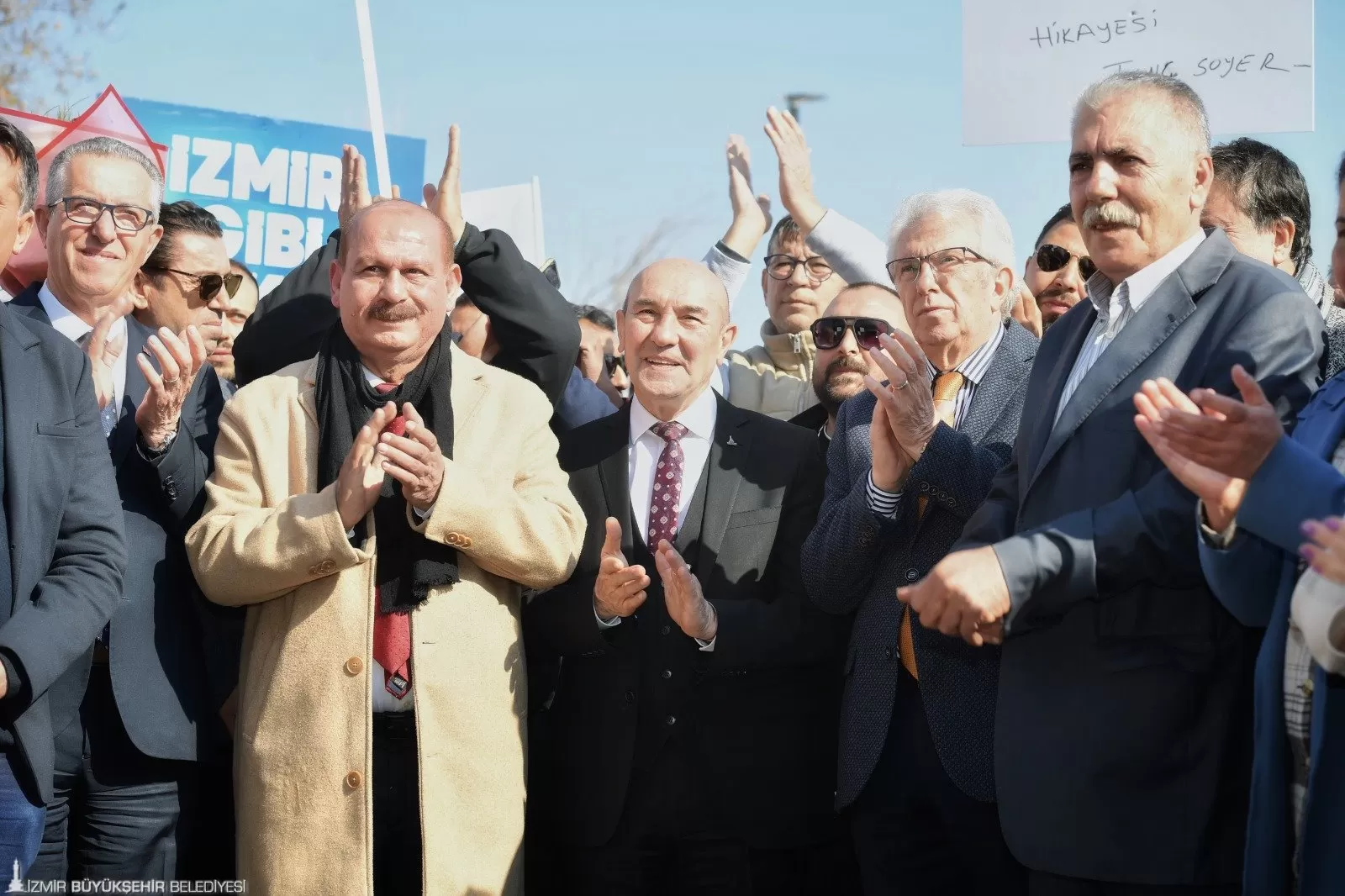 İzmir Büyükşehir Belediyesi, Türkiye'ye örnek gösterilen kentsel dönüşüm projelerine bir yenisini daha ekledi.