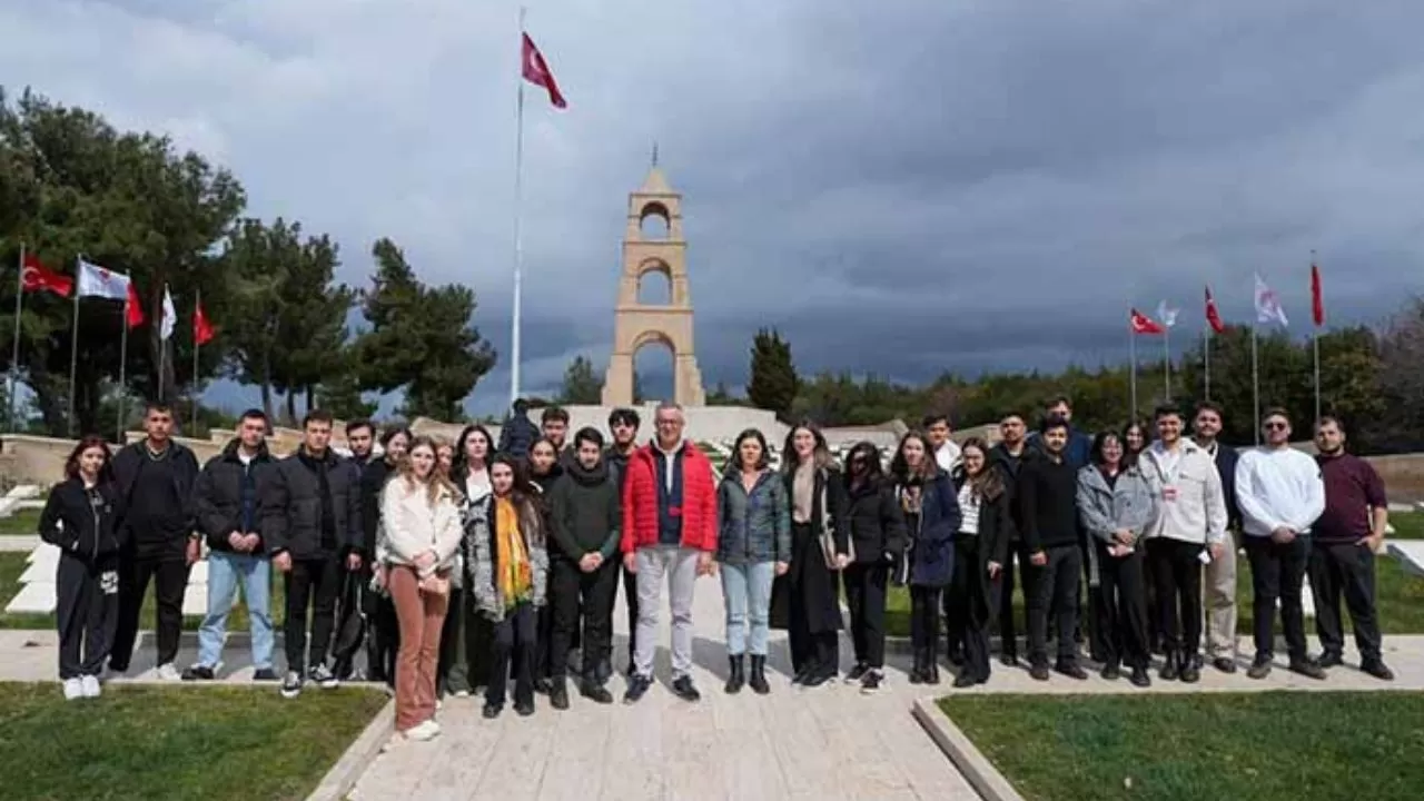 Gaziemirli Gençler Çanakkale'de Tarihin İzinde