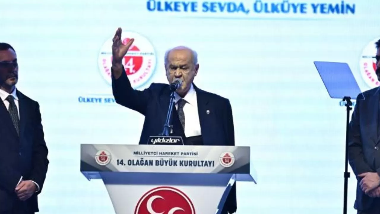 MHP Lideri Bahçeli, genel başkanlığa yeniden seçildi