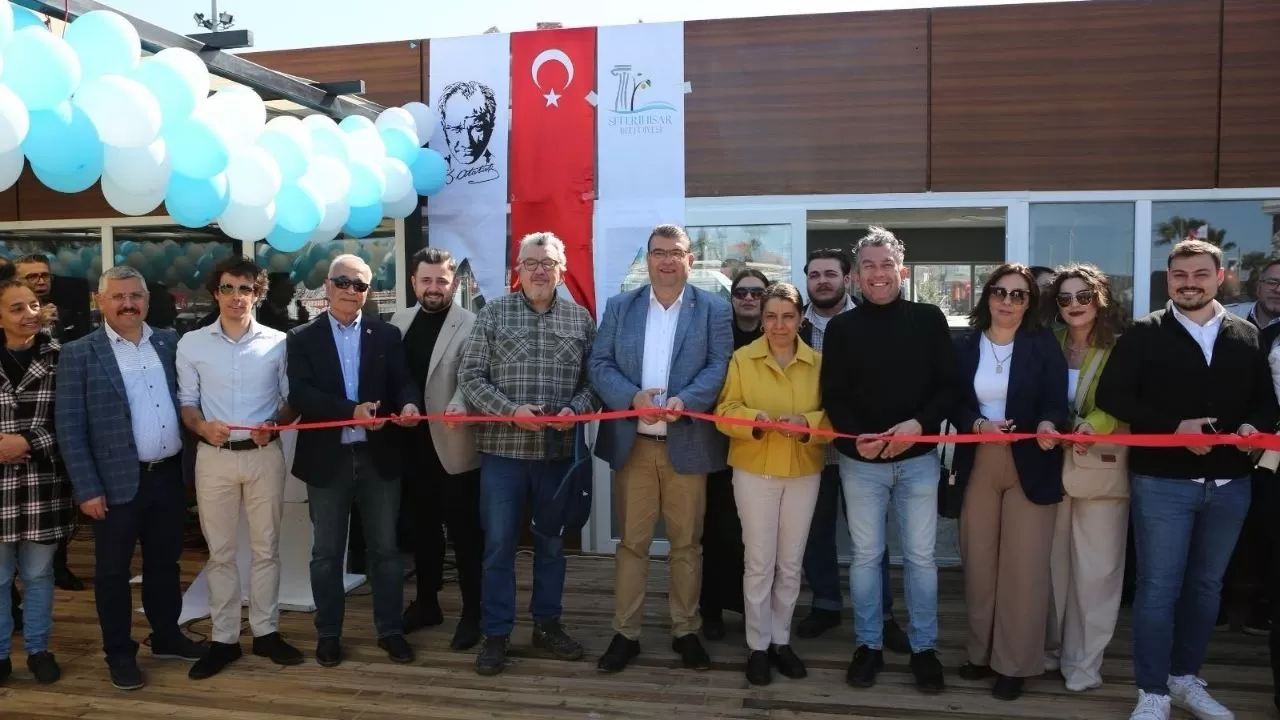 Seferihisar'da Ucuz ve Kaliteli Hizmet: Sığacık Sosyal Tesisi Açıldı!