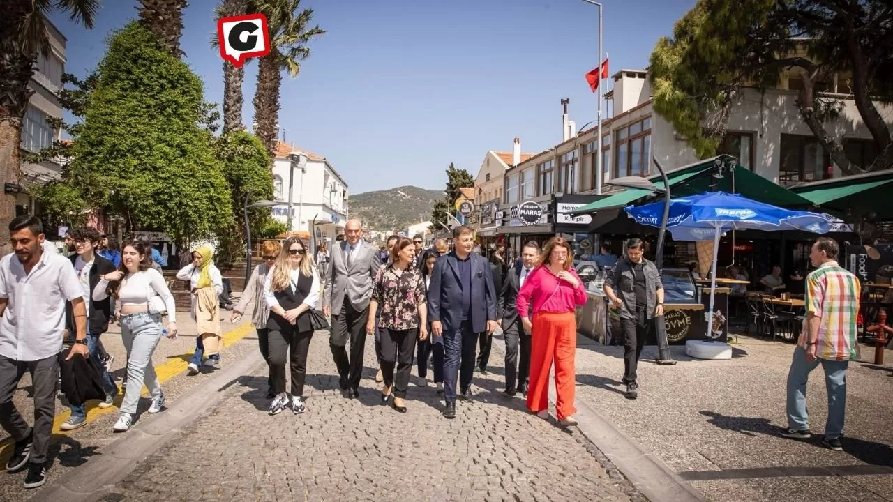 Cemil Tugay Foça'da Yoğun İlgi Gördü! Yatırımlar ve Esnaf Ziyareti Haberinde!