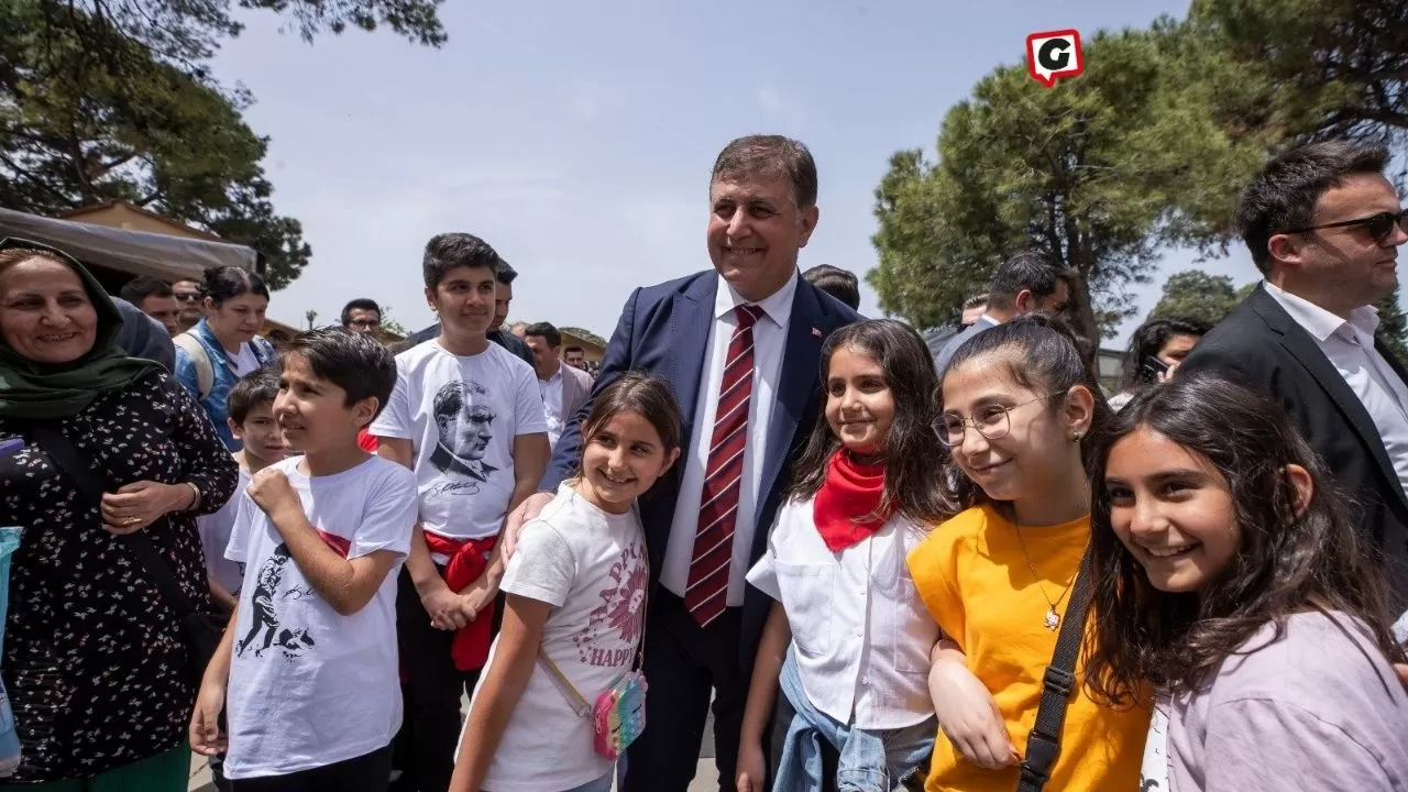 Dr. Cemil Tugay'dan 23 Nisan Mesajı: "Her Sene Bir Öncekinden Güzel Olsun!"