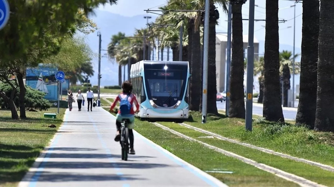 İzmir'e 26 Yeni Tramvay Geliyor! İzmir'in Tramvay Filosu Büyüyor