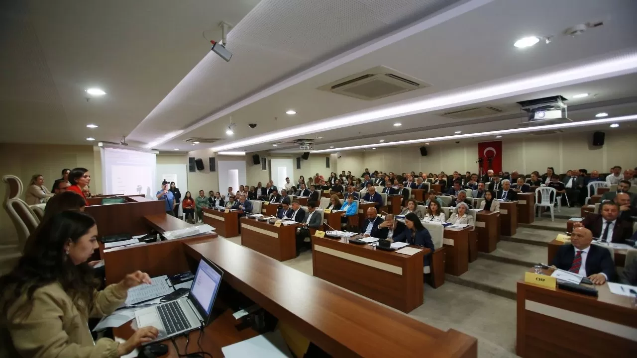 Karabağlar'da Yeni Dönem Başladı: Hedef Her Mahalleye Dokunmak!