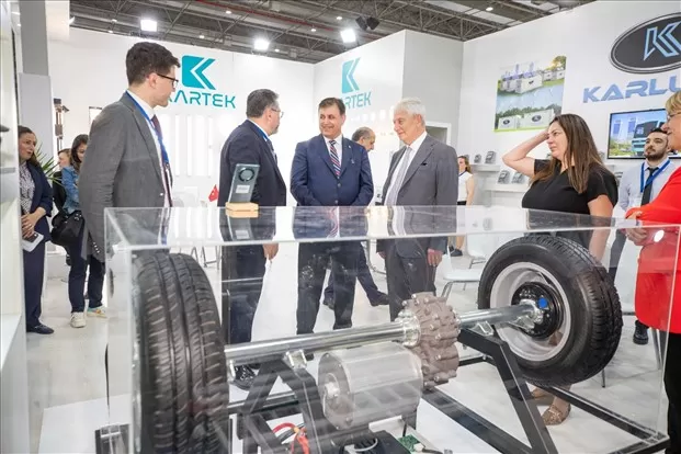 İzmir, temiz enerji teknolojileri alanında bir kez daha ön plana çıkıyor! İkinci kez düzenlenen WENERGY EXPO-Temiz Enerji Teknolojileri Fuarı, İzmir Büyükşehir Belediyesi ev sahipliğinde gerçekleşti.