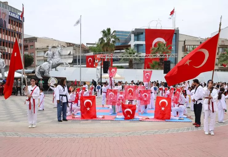 Başkan Pehlivan: Kalbimizde Atamız, umudumuzda gençlerimiz var