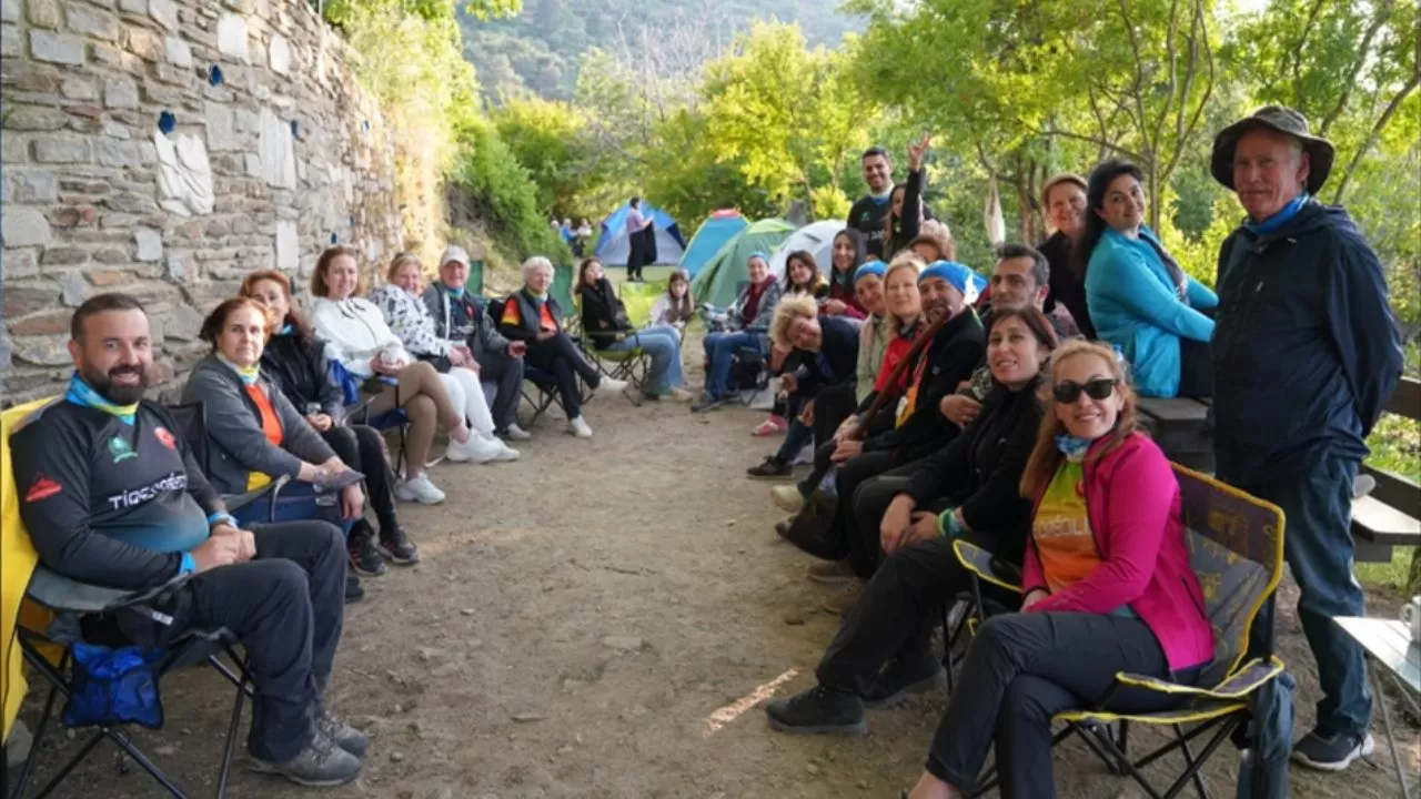 Tire Güme Dağcılık ve Kültür Şenliği, Doğa Severleri Buluşturdu: Renkli Görüntüler Arasında 10. Yıl Coşkusu