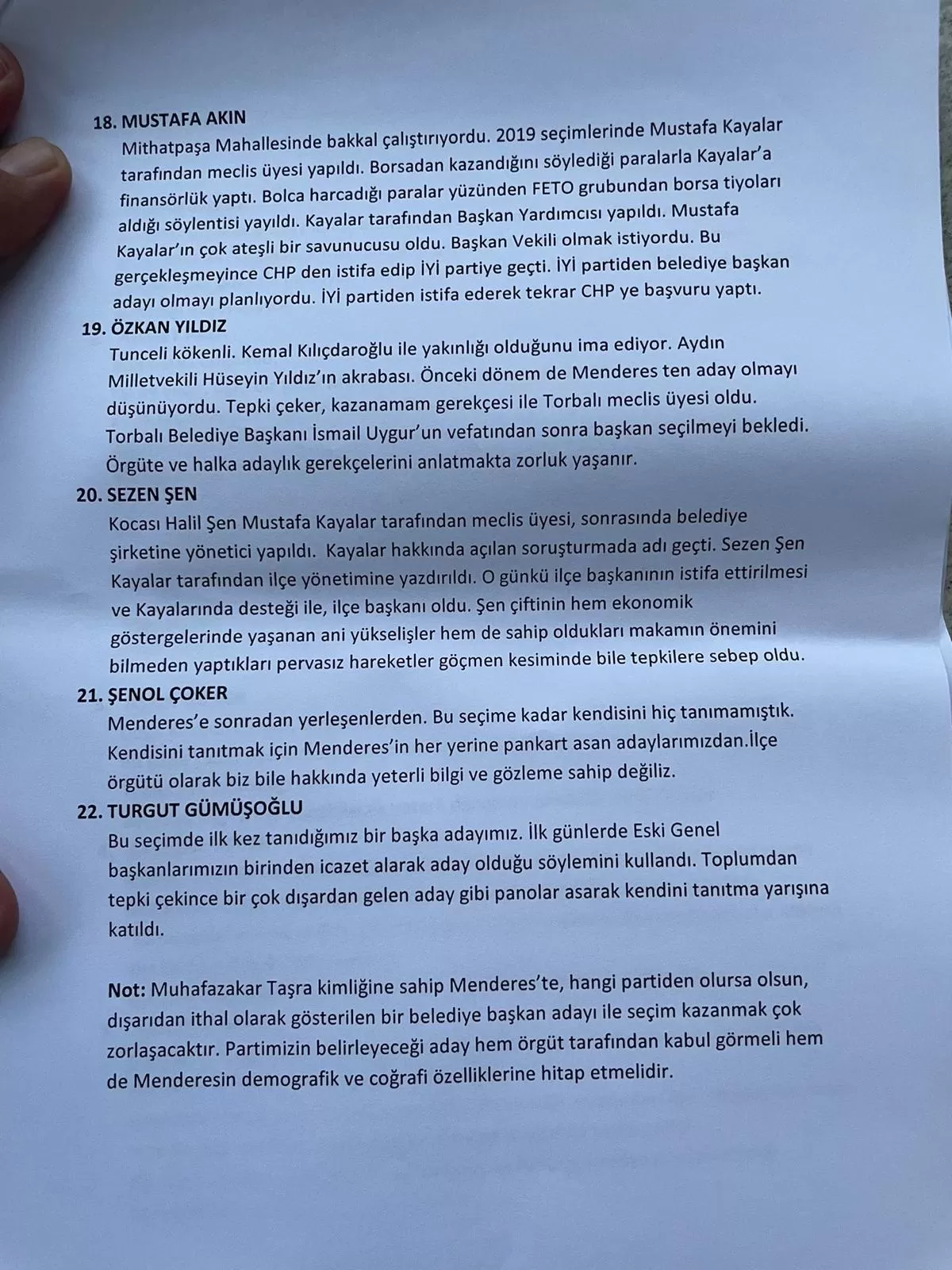 CHP Menderes İlçe Başkanlığı'nda sular durulmuyor. Eski ilçe başkanı Ahmet Pala’nın aday adayları hakkında çirkin ifadeler içeren değerlendirme raporunun ifşa edilmesi, Menderes’te büyük tepki topladı