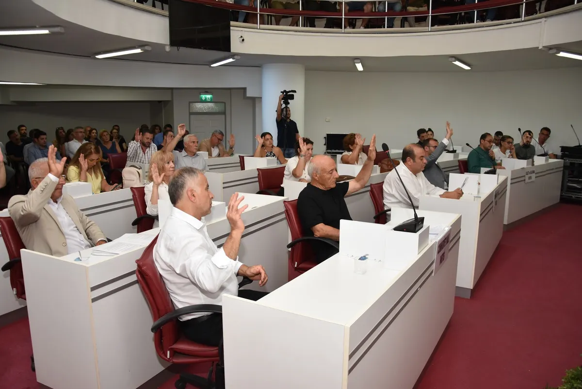 Meclis üyeleri, Ayrancılar'daki faciasında hayatını kaybedenlere rahmet, yaralılara ise acil şifa dileklerini ilettiler