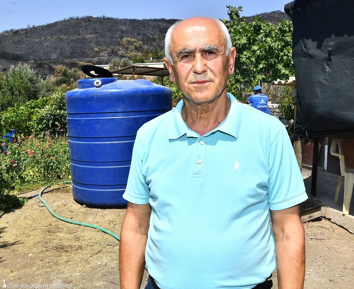 İzmir Büyükşehir Belediyesi, Bayraklı Doğançay'da yaşanan yangının ardından tarımsal alanların su ihtiyacını karşılamak için harekete geçti.