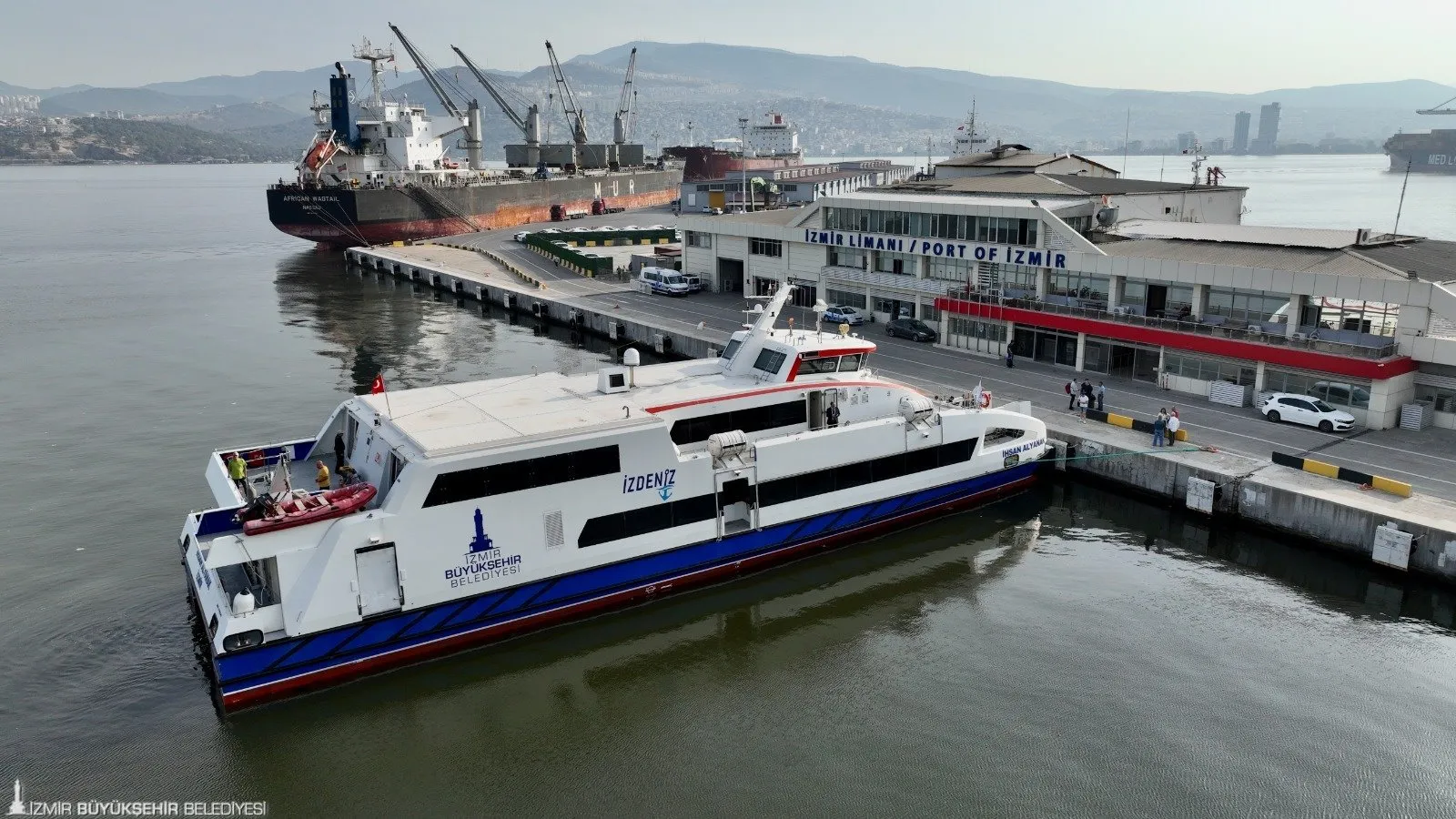 İzmir ve Manisa Büyükşehir Belediyelerinin ortaklaşa düzenlediği İzmir-Midilli feribot seferleri, Manisalılar için daha da kolaylaştı.