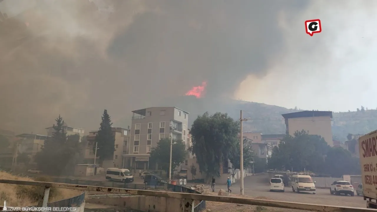 İzmir Yamanlar Dağı'nda Orman Yangını Sürüyor, Evler Tahliye Edildi