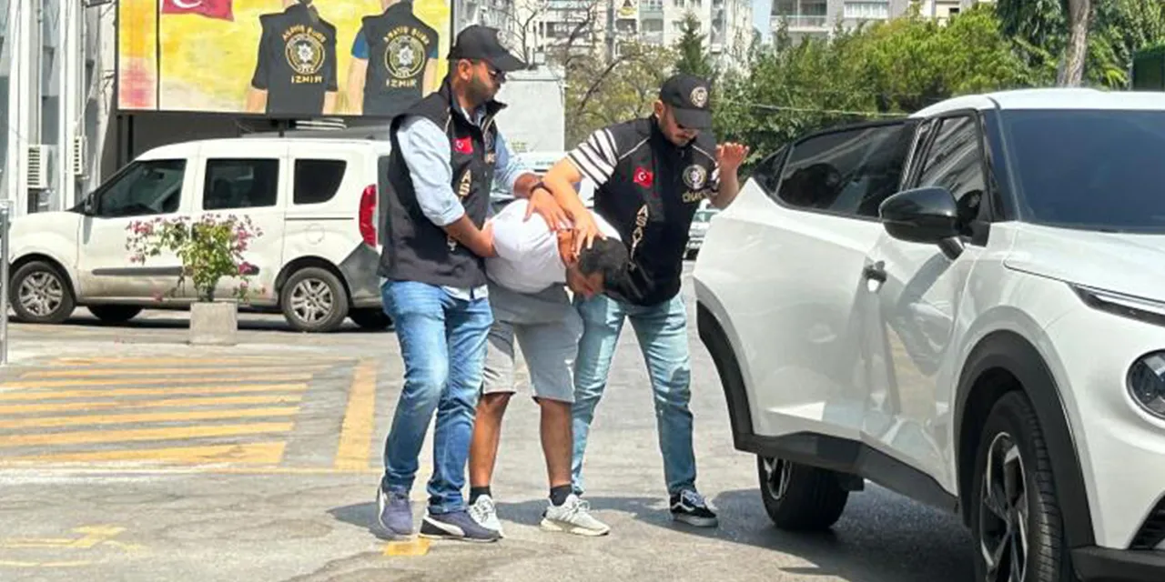 İzmir’de 2 kişiyi öldürüp 3 kişiyi yaralayan gaspçı katil tutuklandı